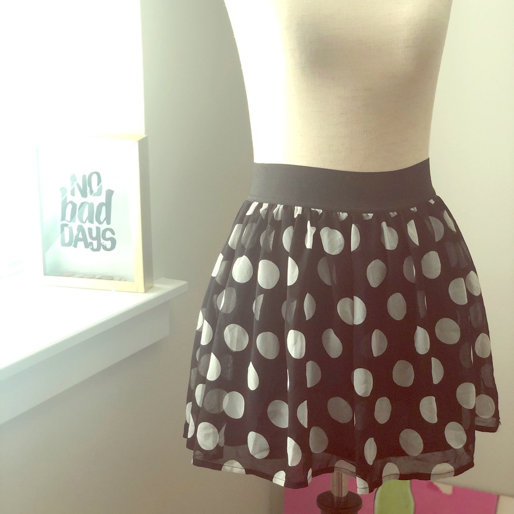 Super Cute Polka Dot Elastic Skirt Small NWT